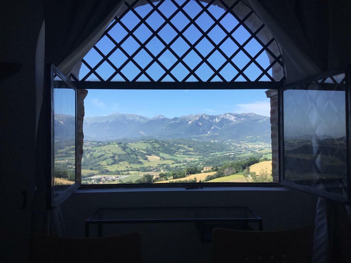 Est Locanda San Ginesio Екстер'єр фото
